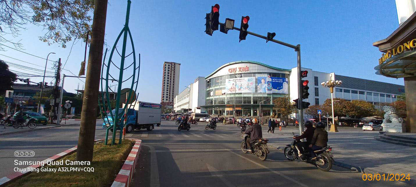 Biển pano chợ Thái Nguyên