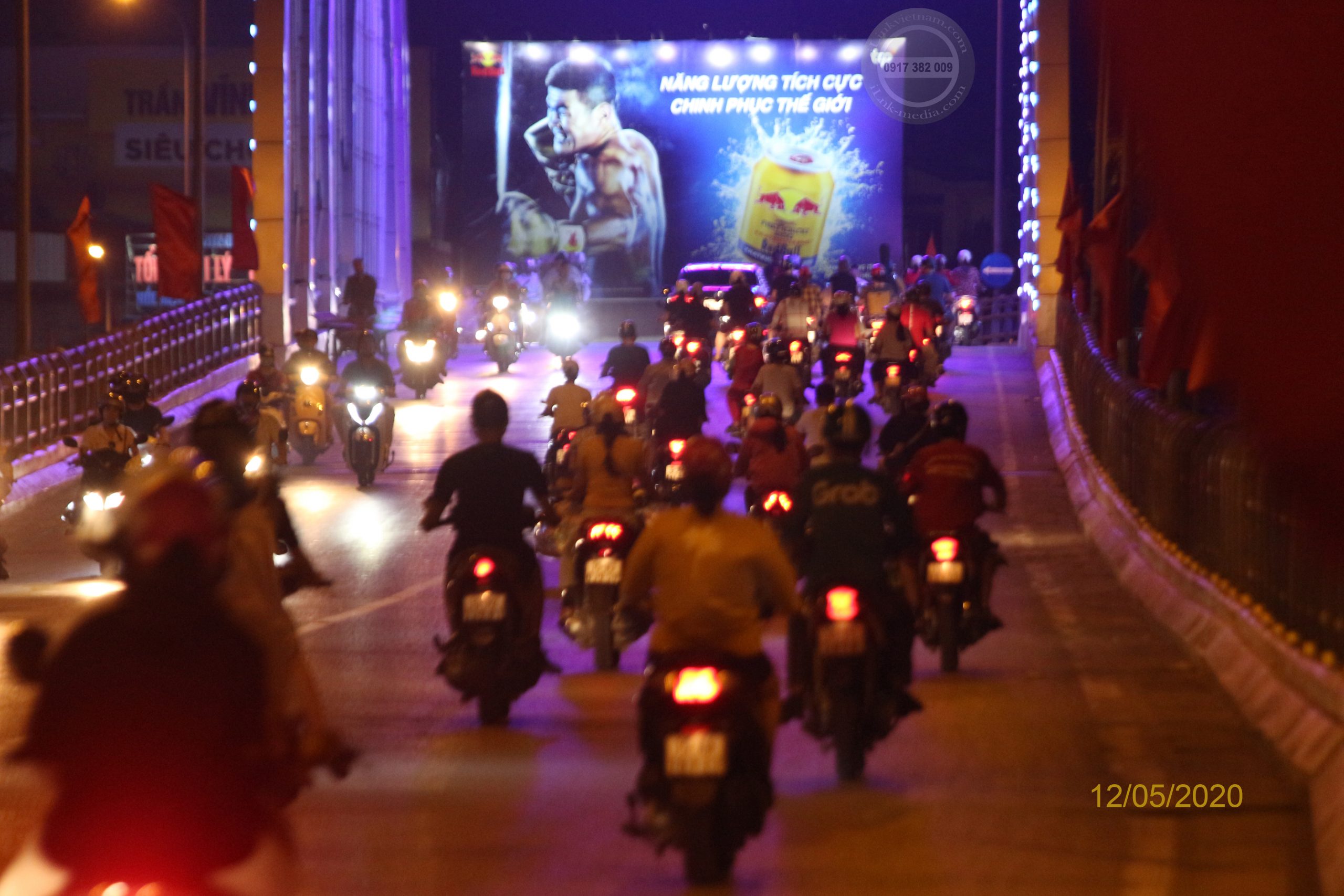 bảng ốp tường