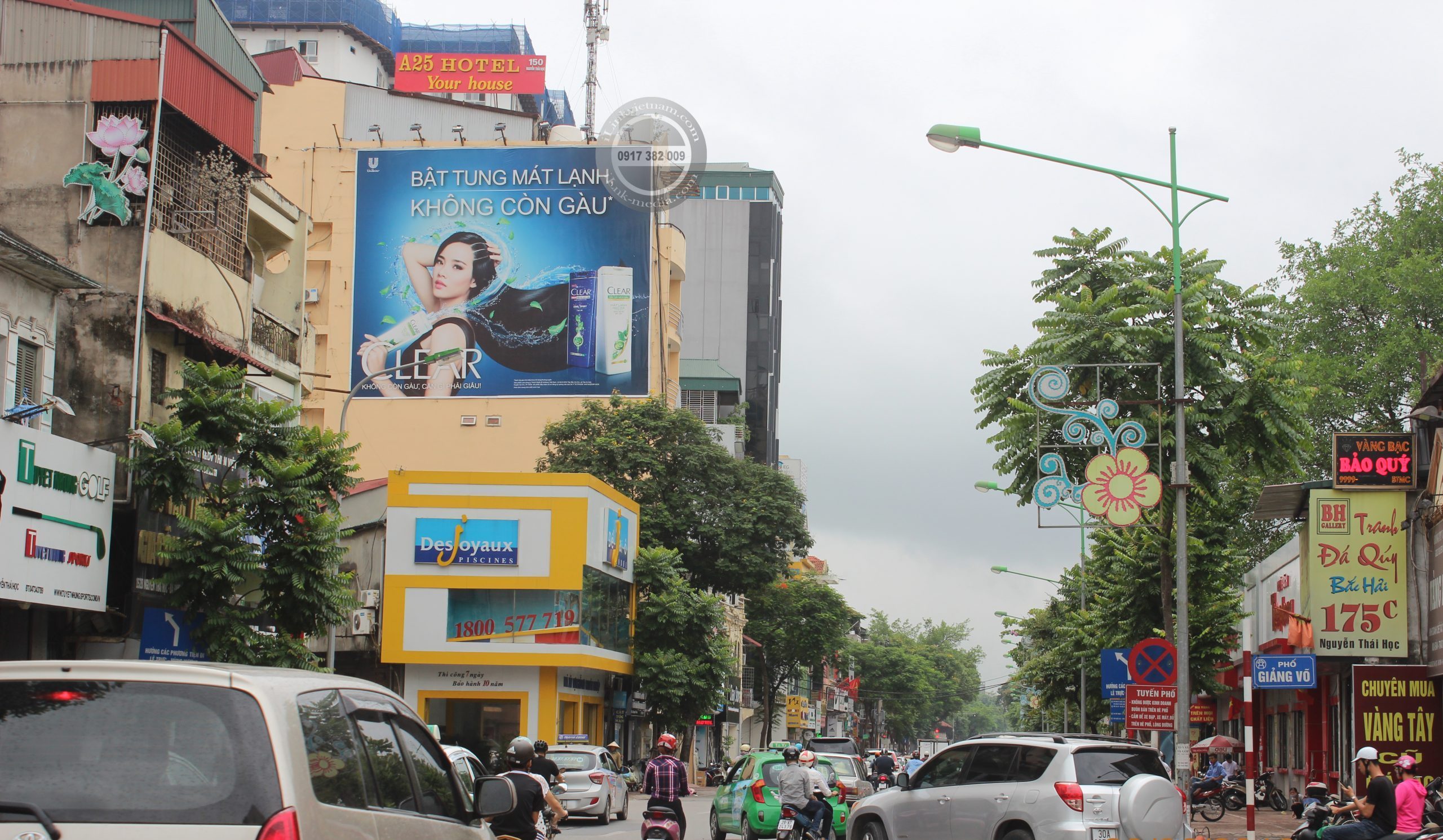 bảng quảng cáo pano tấm lớn 1