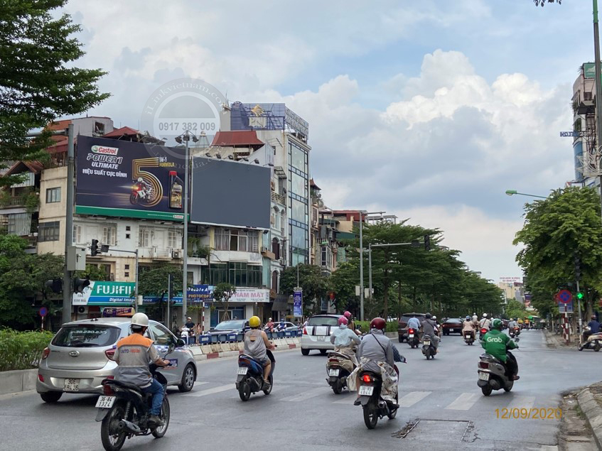Pano quảng cáo miền Bắc