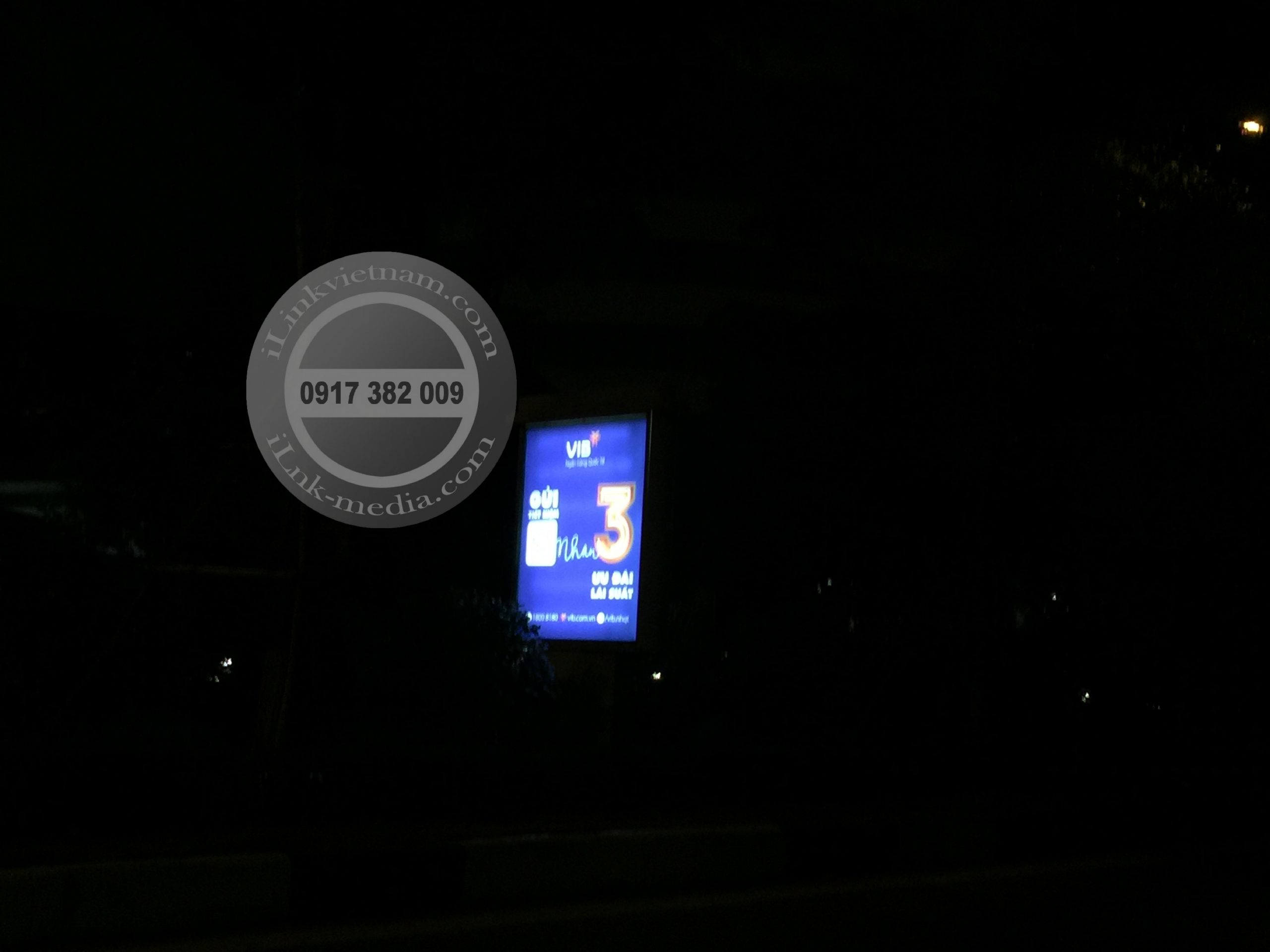 Quảng cáo hộp đèn tại sân bay (Lightbox airport)