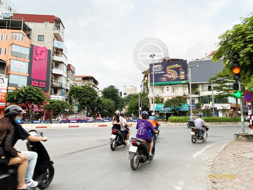 Pano quảng cáo miền Bắc