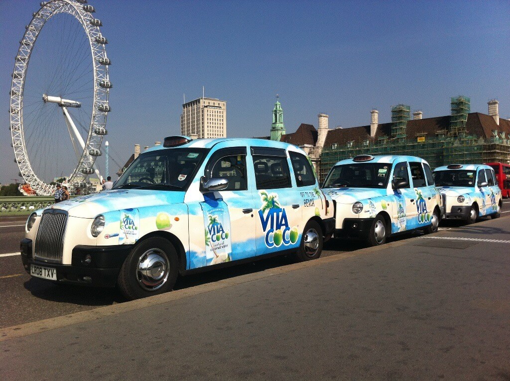 Quảng cáo dán decal taxi