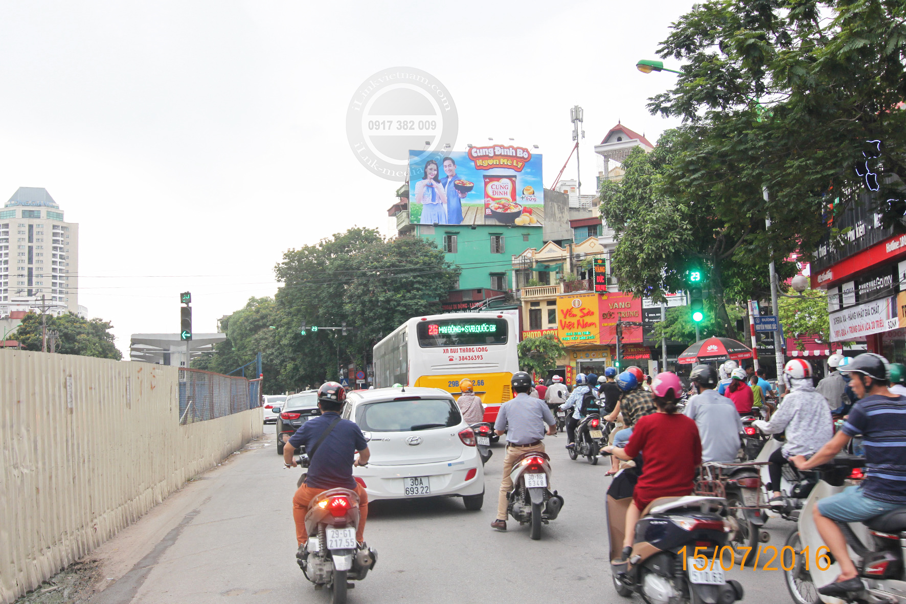 Bảng quảng cáo miền Bắc