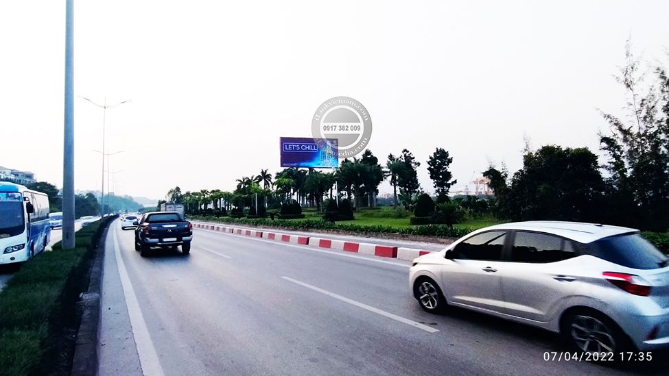 Biển trụ tại Hạ Long