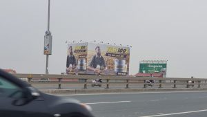 Billboard 3 mặt của nhãn hàng Bia TAB tại Cầu Nhật Tân