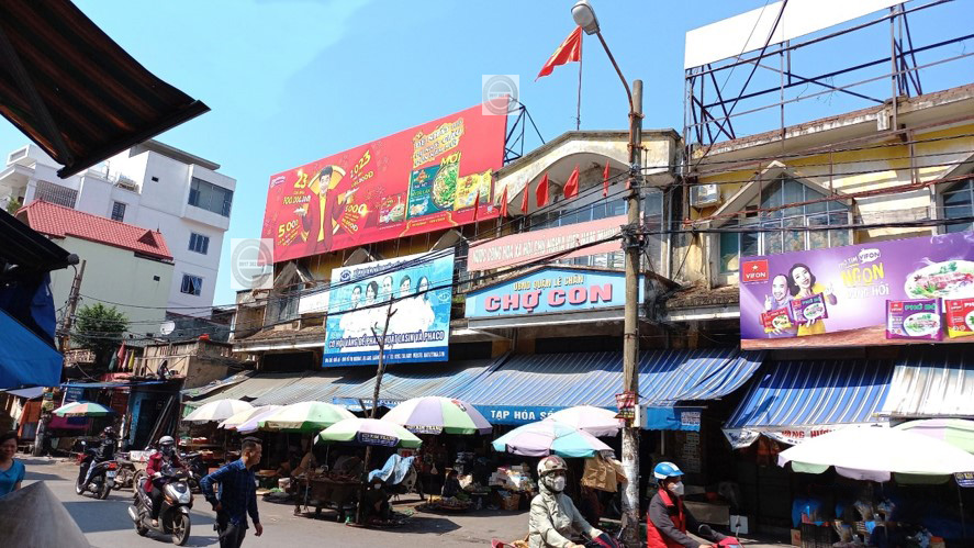 Pano chợ tại chợ Con