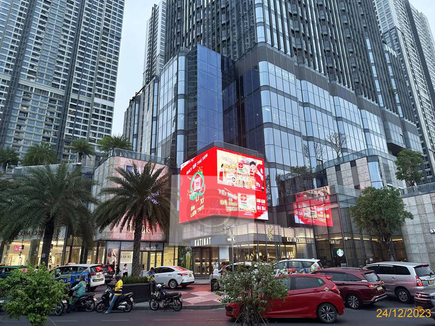 Bảng màn hình LED quảng cáo