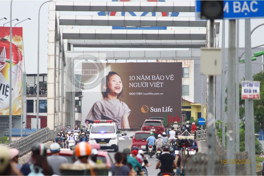 Quảng cáo ngoài trời