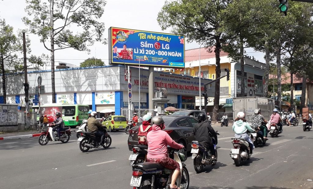 man hinh led tai ho chi minh
