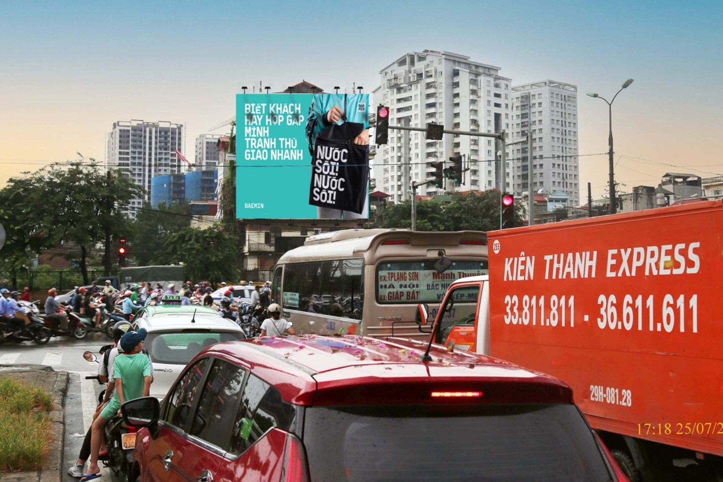pano quảng cáo ngoài trời
