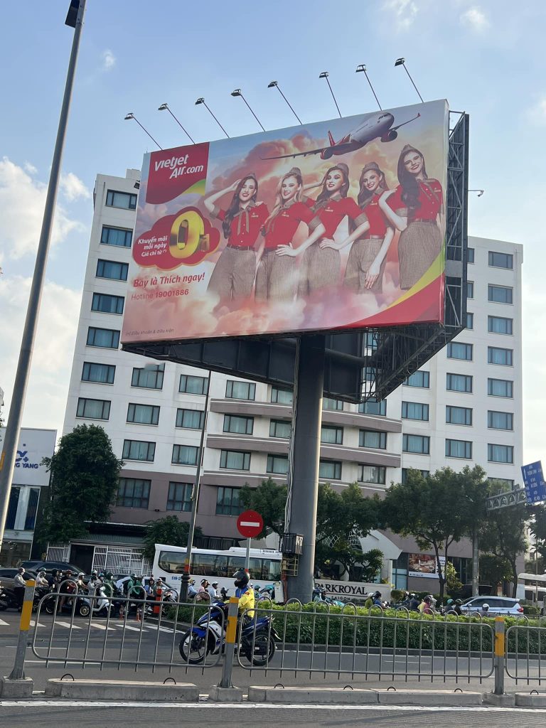 quảng cáo ngành hàng không